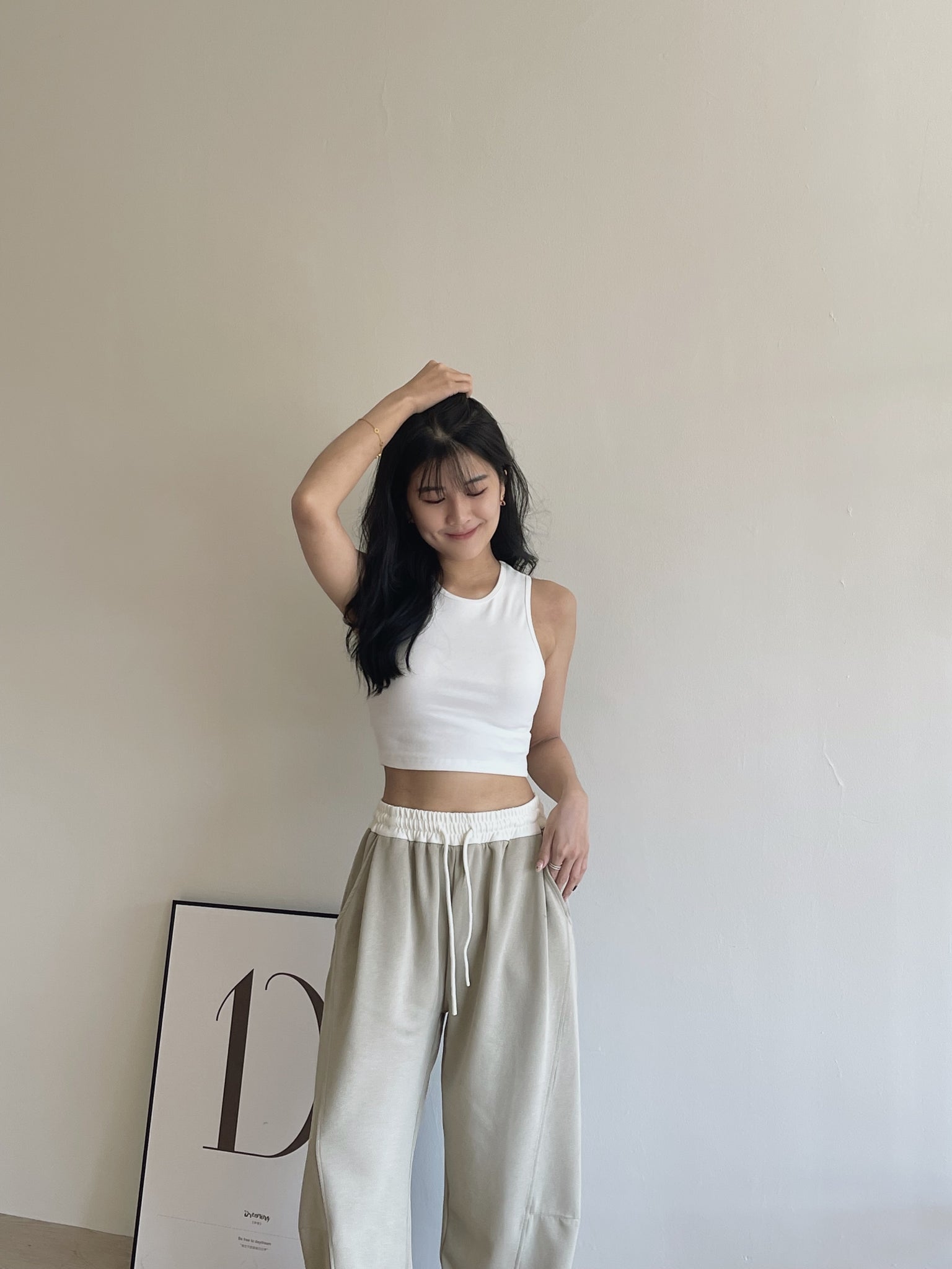 Basic Plain Tank Top/ 基础显瘦露腰背心