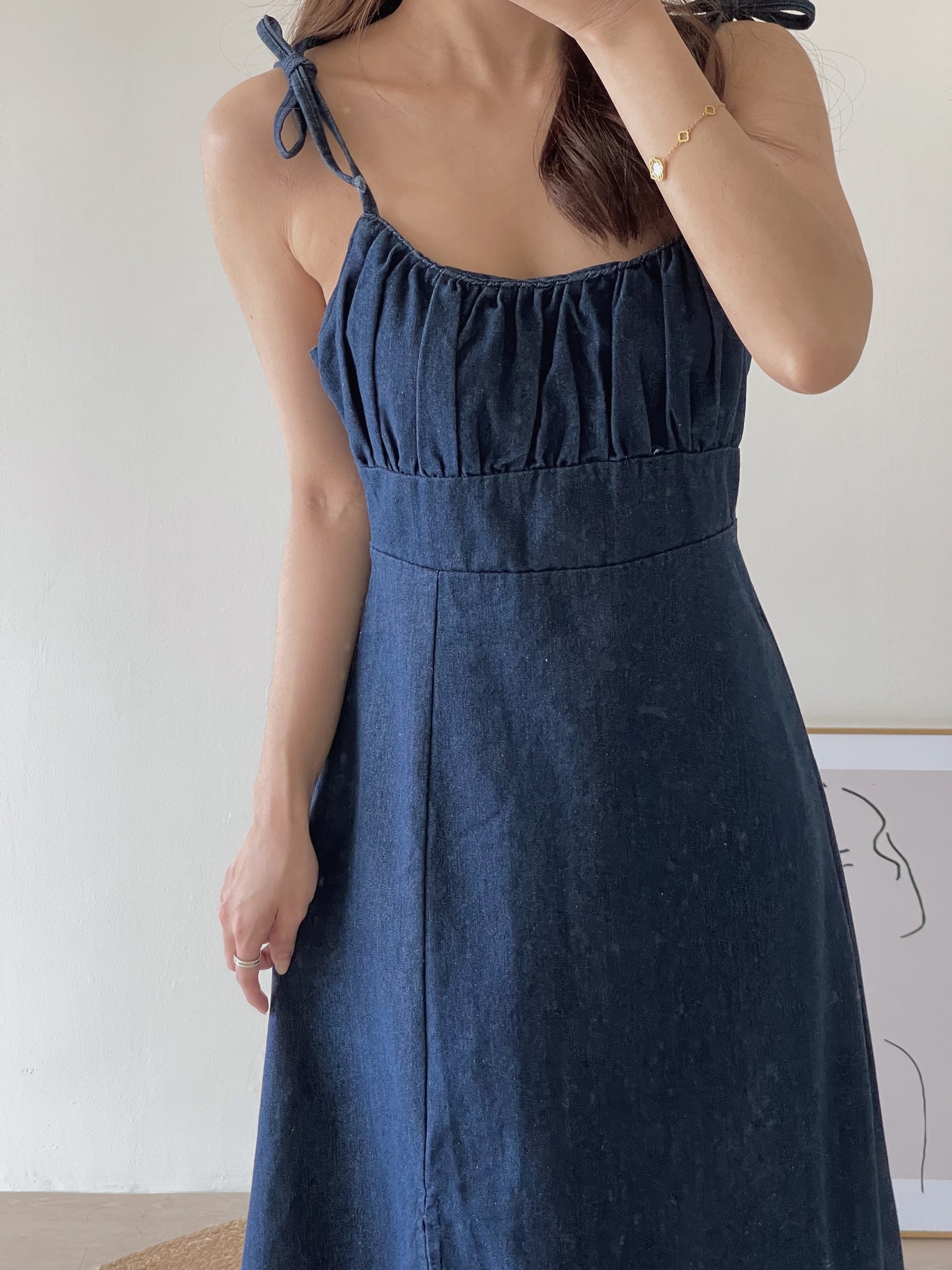 Evra Spaghetti Midi Dress / 复古甜美收腹中长裙