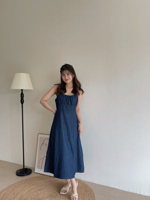 Evra Spaghetti Midi Dress / 复古甜美收腹中长裙