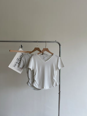 Vneck Plain Tee / 小蛮腰尖领Tee