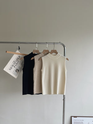 Knit Turtleneck Sleeveless Top / 半高领打底针织背心