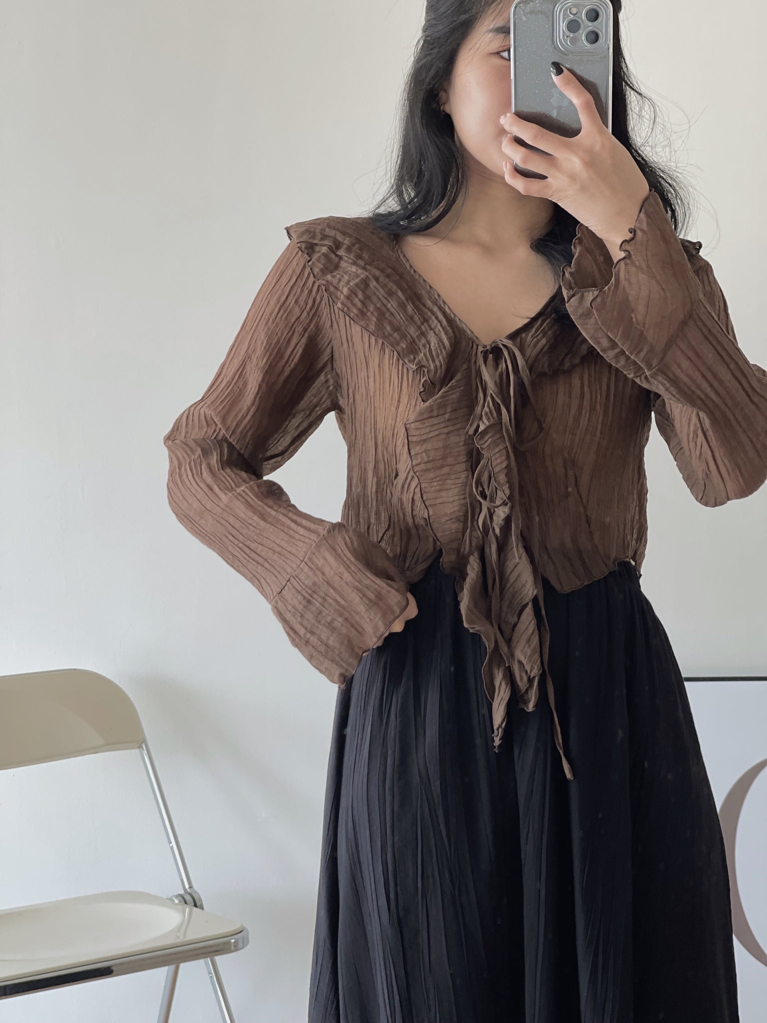 Belle Ruffle Blouse / 喇叭袖系带薄衫