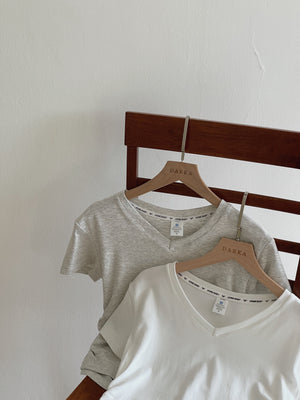 Vneck Plain Tee / 小蛮腰尖领Tee