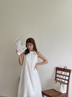 Brielle Embroidered Dress / 小花刺绣挂脖裙