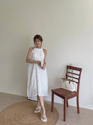 Brielle Embroidered Dress / 小花刺绣挂脖裙