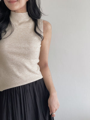 Knit Turtleneck Sleeveless Top / 半高领打底针织背心