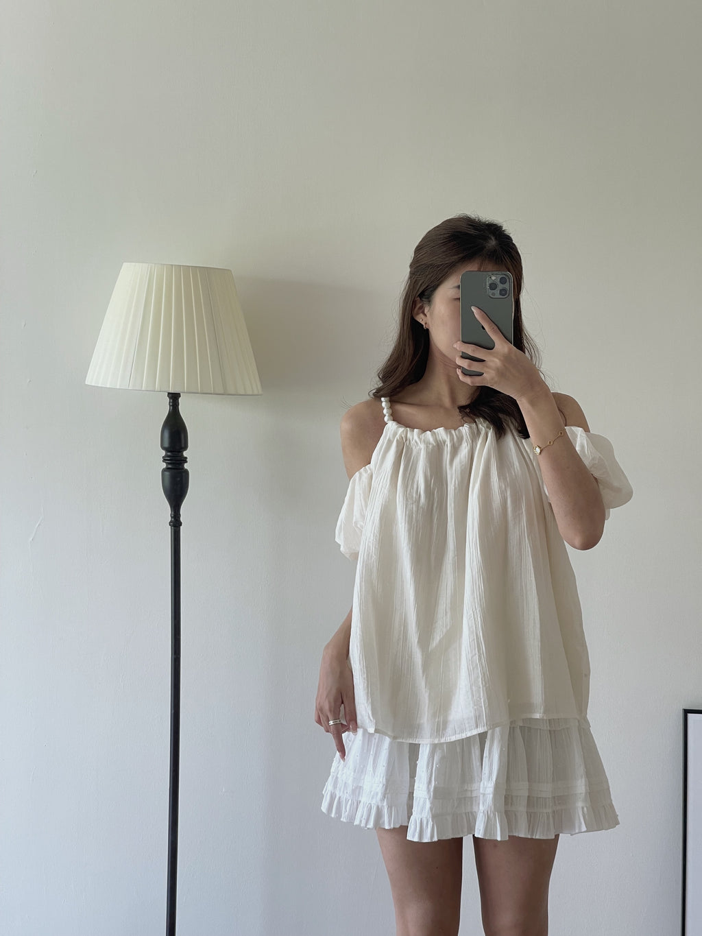 Pearl Halterneck Blouse / 温柔珍珠挂脖小衫