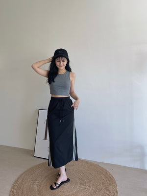 Basic Plain Tank Top/ 基础显瘦露腰背心