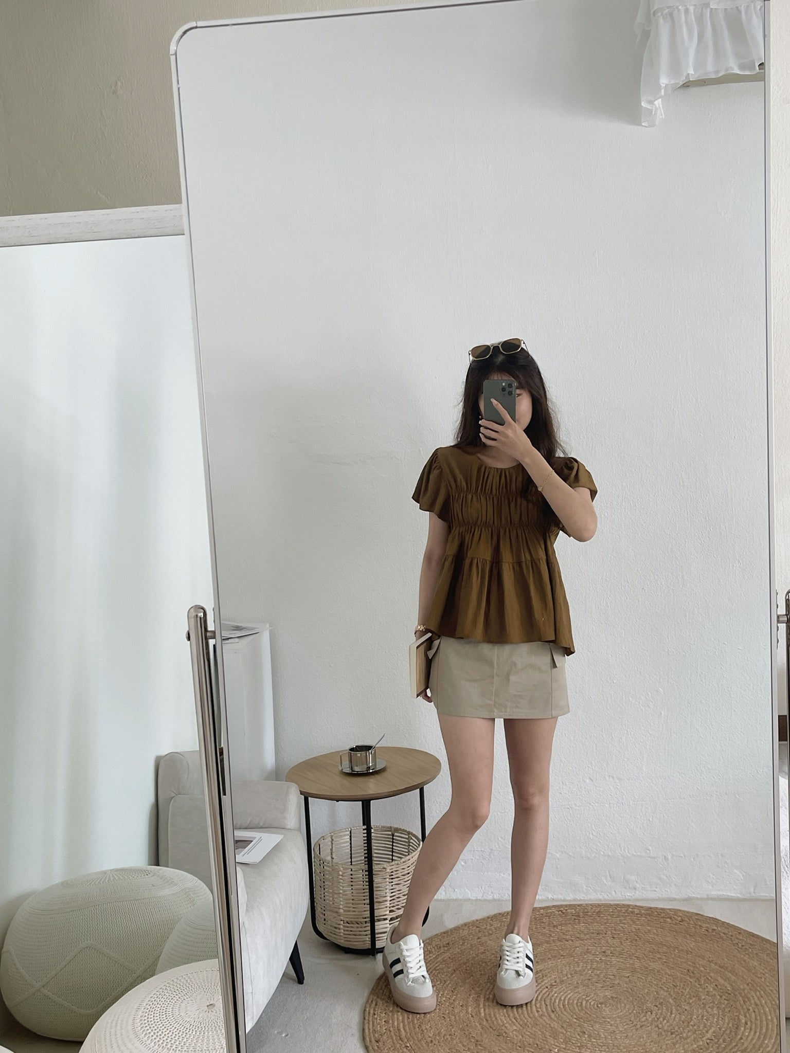 Lea Ruffle Sleeve Blouse / 荷叶袖褶皱气质小衫