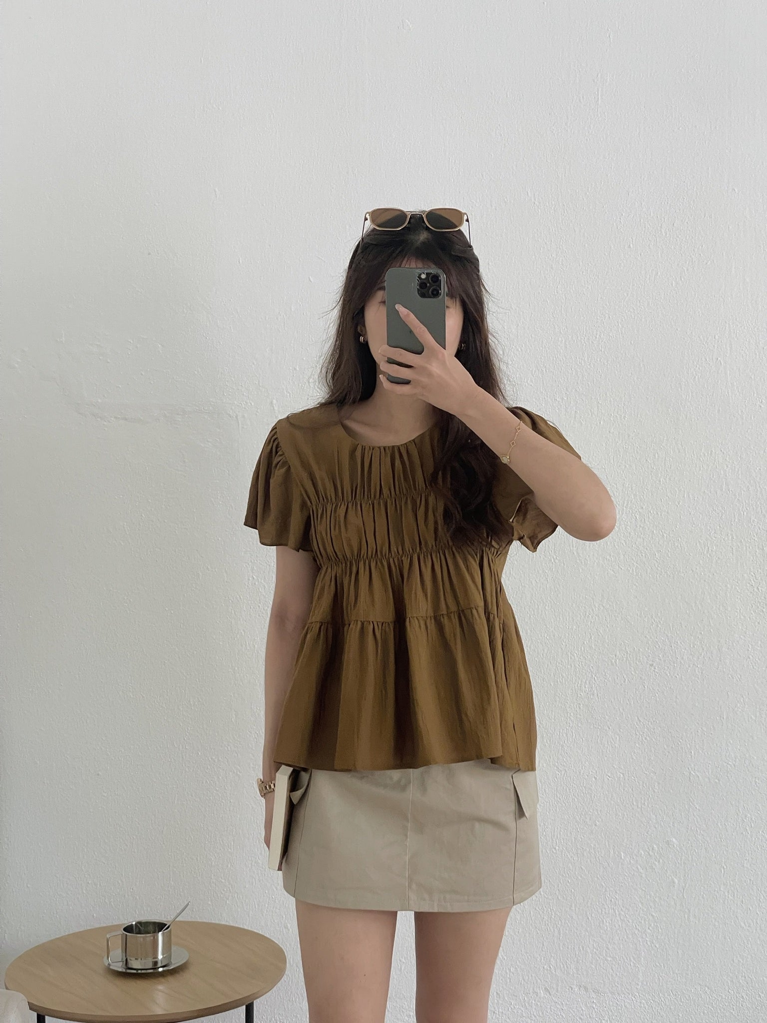 Lea Ruffle Sleeve Blouse / 荷叶袖褶皱气质小衫