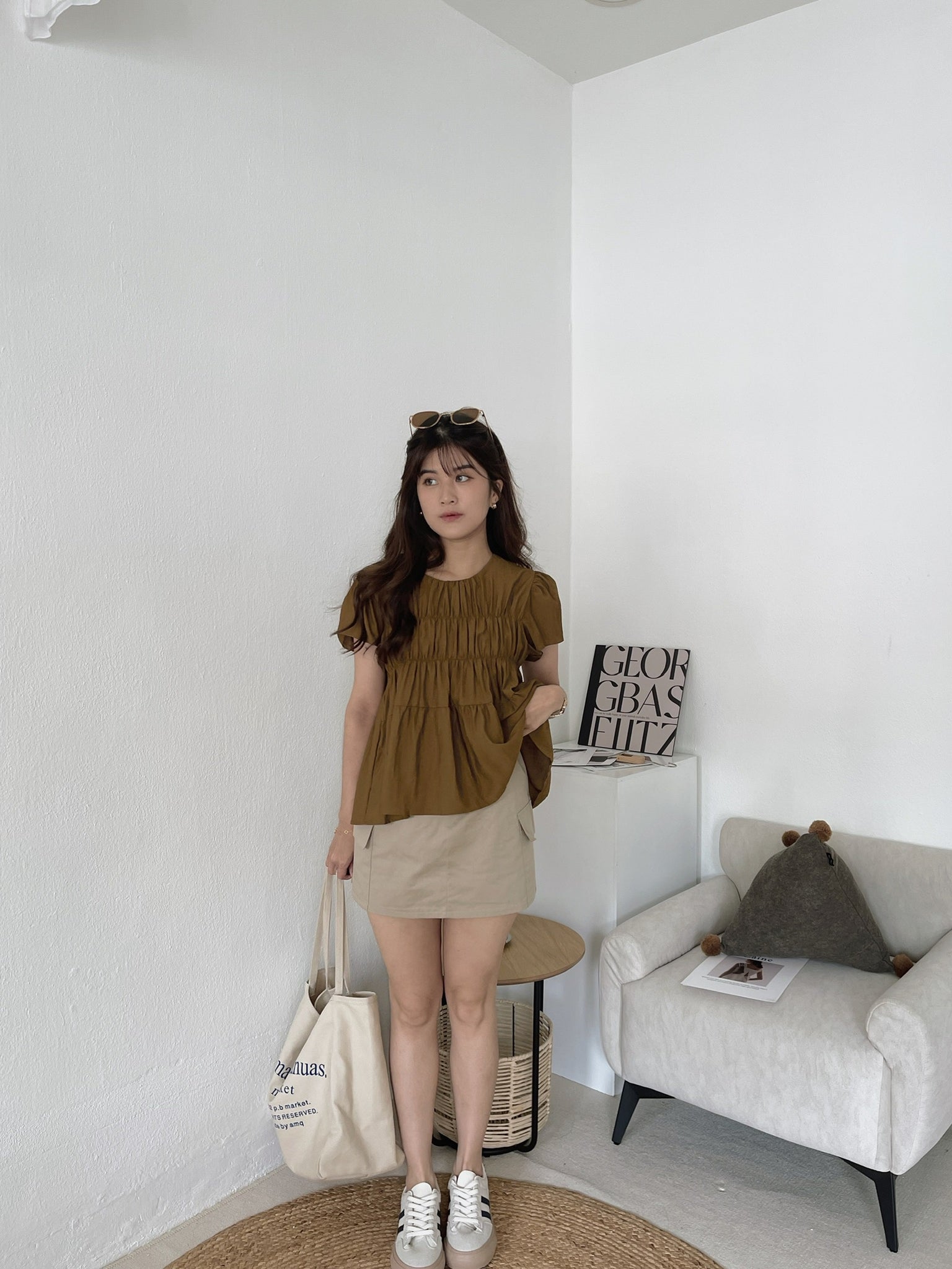 Lea Ruffle Sleeve Blouse / 荷叶袖褶皱气质小衫